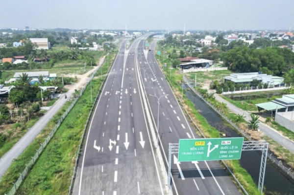 Thông xe 5 tuyến cao tốc Bắc - Nam đúng ngày 30/4