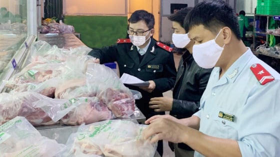 Hà Nội tăng cường kiểm soát an toàn thực phẩm phục vụ Tết Nguyên đán 2026