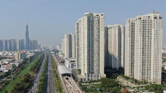 Thị trường bất động sản đổi nhịp: Doanh nghiệp tăng tốc, nhà đầu tư chậm lại