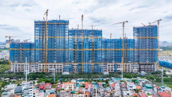 Giá nhà neo cao, doanh nghiệp bất động sản mắc kẹt với hàng tồn kho