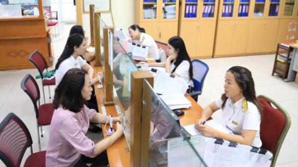 Ngành Thuế luân chuyển cán bộ tại hai lĩnh vực đất và vàng trước 28/2 Ngành Thuế luân chuyển cán bộ tại hai lĩnh vực đất và vàng trước 28/2