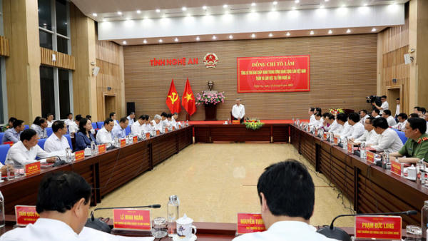 Bài 5: Tư duy chiến lược và bước chuyển kinh tế của Nghệ An