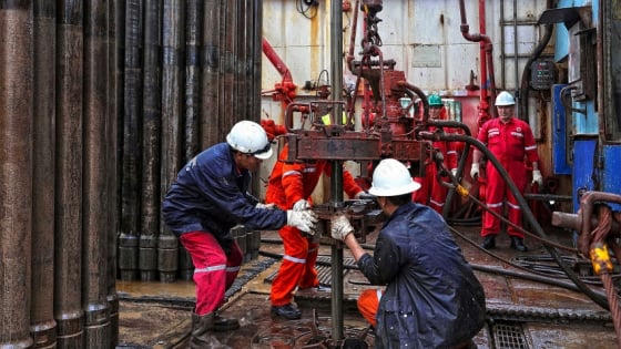 Hệ thống Quản lý Chất lượng (QMS): Đòn bẩy năng suất và bản lĩnh quản trị trong ngành dầu khí Hệ thống Quản lý Chất lượng (QMS): Đòn bẩy năng suất và bản lĩnh quản trị trong ngành dầu khí