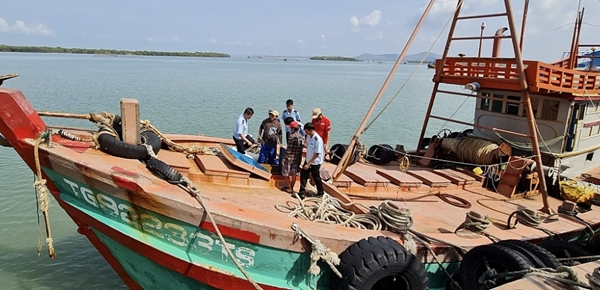 Cục Hải quan siết kiểm soát nguy cơ buôn lậu xăng dầu trên các tuyến biên giới