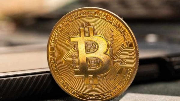 Bitcoin giảm xuống 68.000 USD
