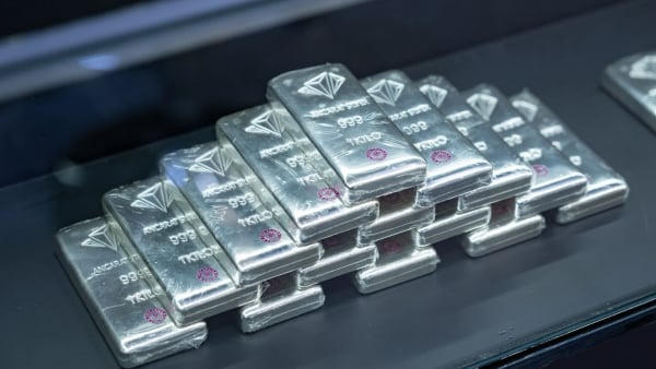Giá bạc trong nước giảm nhẹ