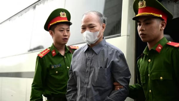 Thu giữ 6,5 kg vàng trong vụ hối lộ liên quan cựu Thứ trưởng