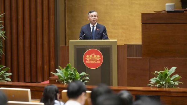 Trình Quốc hội miễn một số loại thuế với xăng, dầu, nhiên liệu bay