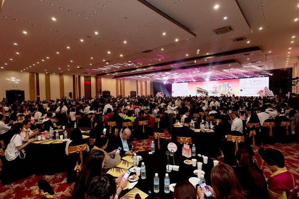 Gần 1.000 khách hàng dự lễ ra mắt Onsen 3 – tháp căn hộ sở hữu lâu dài cuối cùng tại Charmora City