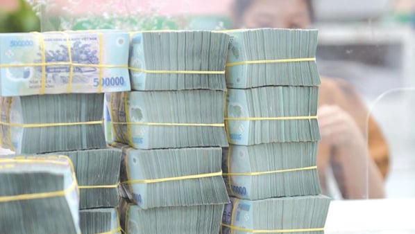 Thu ngân sách nhà nước 4 tháng đạt hơn 1,1 triệu tỷ đồng, tăng 15%