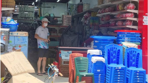 Hộ kinh doanh vượt doanh thu 3 tỷ đồng có được tiếp tục nộp thuế theo tỷ lệ trên doanh thu không?