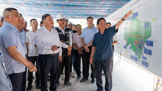 Phó Thủ tướng yêu cầu tháo gỡ các điểm nghẽn cho các công trình APEC Phó Thủ tướng yêu cầu tháo gỡ các điểm nghẽn cho các công trình APEC