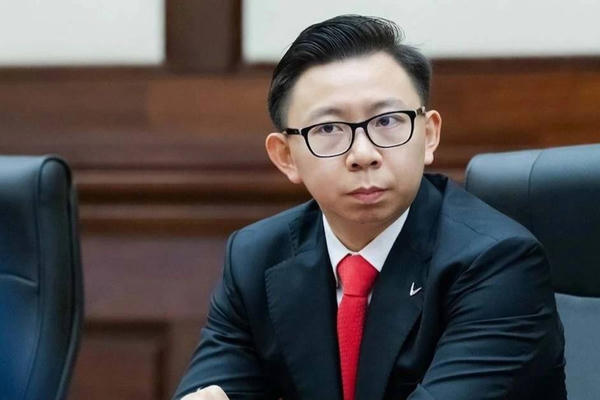 Con trai tỷ phú Phạm Nhật Vượng làm Chủ tịch HĐQT VinFast từ 23/5 Con trai tỷ phú Phạm Nhật Vượng làm Chủ tịch HĐQT VinFast từ 23/5
