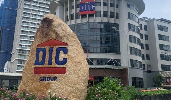 DIC Corp bị phạt vì sử dụng hơn 520 tỷ tiền trái phiếu sai mục đích DIC Corp bị phạt vì sử dụng hơn 520 tỷ tiền trái phiếu sai mục đích