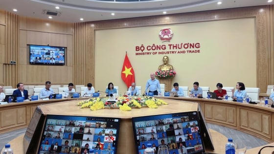 Cân bằng cán cân thương mại và hỗ trợ thực hiện mục tiêu tăng trưởng kinh tế hai con số