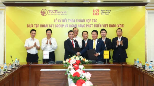 Tập đoàn của Bầu Hiển bắt tay VDB, mở rộng kênh vốn cho danh mục dự án chiến lược Tập đoàn của Bầu Hiển bắt tay VDB, mở rộng kênh vốn cho danh mục dự án chiến lược
