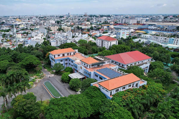 TP.HCM “biến hình” trụ sở dôi dư thành trường học sạch đẹp