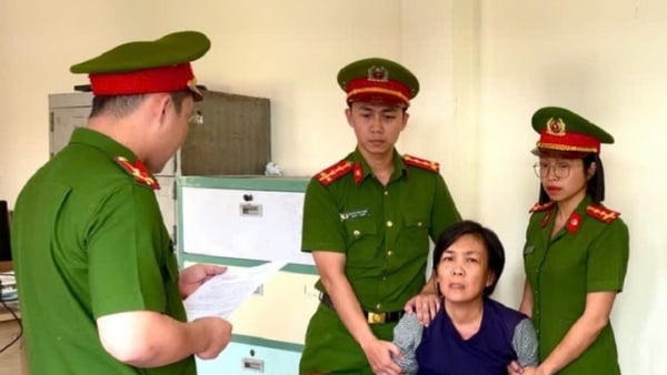 Chủ tịch Công ty Khách sạn Đông Dương bị bắt