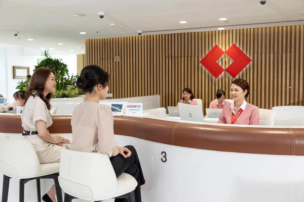 Lợi nhuận quý 2 tăng 22%, Techcombank sẽ còn đà tăng cho kinh doanh năm 2026