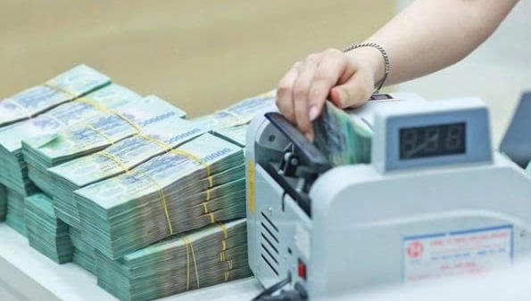 Tiền gửi dân cư lập kỷ lục, vượt 11 triệu tỷ đồng