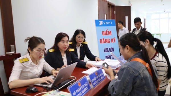 Nâng ngưỡng doanh thu tính thuế với hộ kinh doanh: Đơn giản hóa sổ sách, chi phí Nâng ngưỡng doanh thu tính thuế với hộ kinh doanh: Đơn giản hóa sổ sách, chi phí