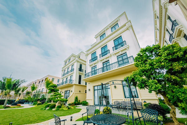 Bốn “chữ ký” kiến trúc phản chiếu gu thẩm mỹ của chủ nhân Vinhomes Royal Island