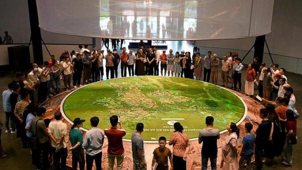 Sông Hồng, Hòa Lạc, Nội Bài sẽ thành những cực phát triển mới của Hà Nội