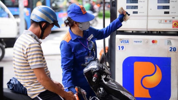 Giảm thuế bảo vệ môi trường, thuế GTGT với xăng dầu, nhiên liệu bay đến hết năm 2026 Giảm thuế bảo vệ môi trường, thuế GTGT với xăng dầu, nhiên liệu bay đến hết năm 2026