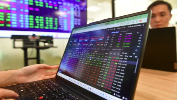 VN-Index tăng gần 6 điểm, khối ngoại bán ròng hơn 2.700 tỷ đồng