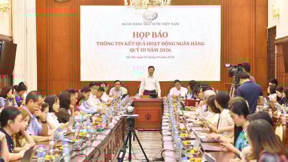 Dòng vốn ngân hàng tiếp tục chảy vào sản xuất kinh doanh, hỗ trợ tăng trưởng bền vững Dòng vốn ngân hàng tiếp tục chảy vào sản xuất kinh doanh, hỗ trợ tăng trưởng bền vững