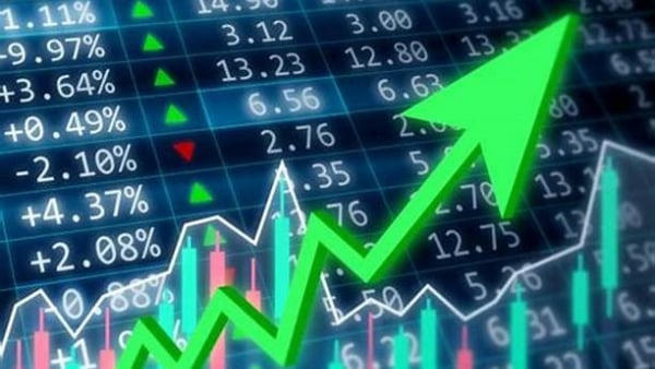 VN-Index bật tăng, lấy lại mốc 1.700 điểm