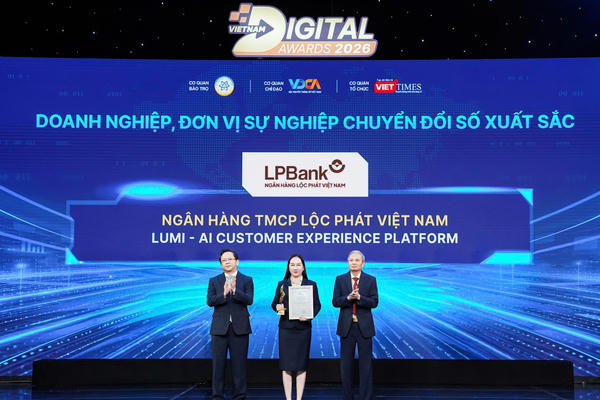 LPBank nhận Giải thưởng Chuyển đổi số Việt Nam 2026 với giải pháp tổng đài AI Lumi LPBank nhận Giải thưởng Chuyển đổi số Việt Nam 2026 với giải pháp tổng đài AI Lumi