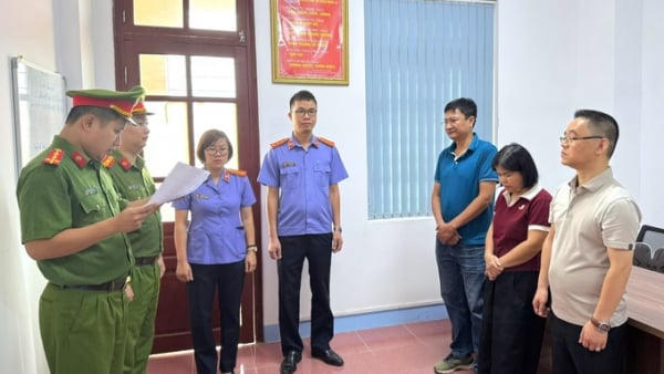 Khởi tố, bắt giam 3 cán bộ Chi nhánh Phát triển quỹ đất ở Lạng Sơn Khởi tố, bắt giam 3 cán bộ Chi nhánh Phát triển quỹ đất ở Lạng Sơn