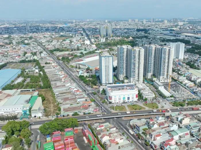 Nhiều “ông lớn” FDI đang thâu tóm thị trường bất động sản Việt Nam Nhiều “ông lớn” FDI đang thâu tóm thị trường bất động sản Việt Nam