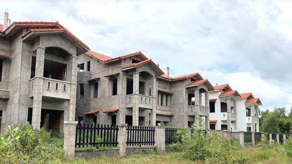 Đề xuất đánh thuế cao với đất bỏ hoang, hạn chế đầu cơ bất động sản Đề xuất đánh thuế cao với đất bỏ hoang, hạn chế đầu cơ bất động sản