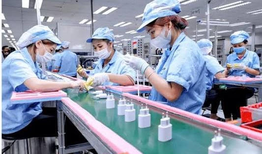 ISO 9001 giúp doanh nghiệp chuẩn hóa quy trình và cải tiến liên tục ISO 9001 giúp doanh nghiệp chuẩn hóa quy trình và cải tiến liên tục