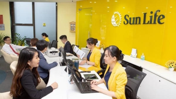 Sun Life Việt Nam đang lỗ hơn 10.000 tỷ đồng Sun Life Việt Nam đang lỗ hơn 10.000 tỷ đồng