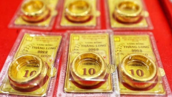 Giá vàng đồng loạt vọt tăng