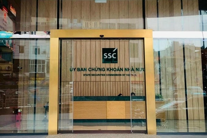   Ủy ban Chứng khoán Nhà nước phạt Công ty Ngọc Thiên vì không công bố nhiều báo cáo quan trọng.  
