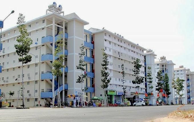   Tp.HCM sẽ xem xét cho người có nhà ở xa nơi làm việc được hưởng chính sách hỗ trợ về nhà ở xã hội nếu đáp ứng điều kiện về khoảng cách .  