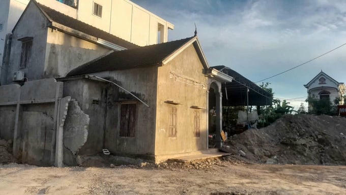   Phần diện tích ngôi nhà ông Trần Văn Minh chưa bàn giao mặt bằng.  