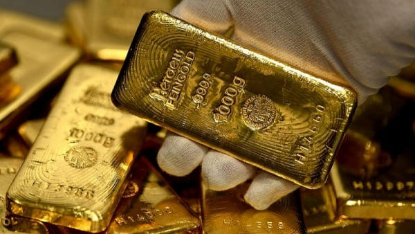 Giá vàng phiên cuối tuần: Phục hồi, neo ở ngưỡng cao
