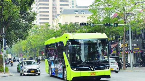 Hà Nội và TPHCM công khai sớm lộ trình chuyển đổi sang phương tiện giao thông xanh