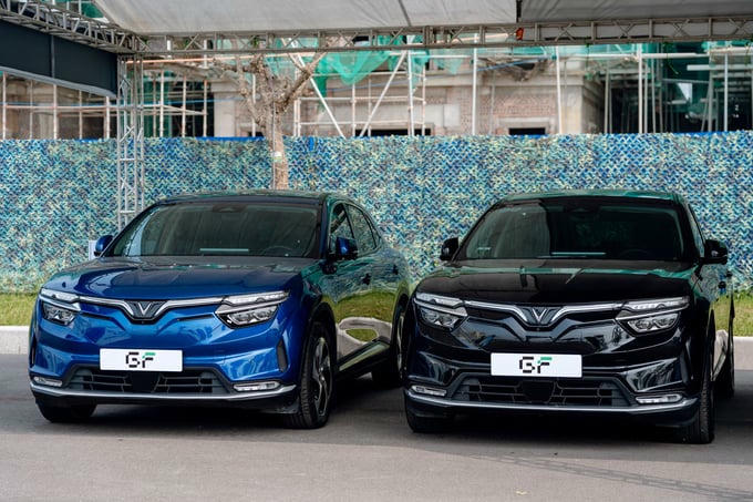 Mua VinFast VF 8 “lướt” tại Green Future, chủ xe chia sẻ: “Vừa không lo lắng về chất lượng xe, vừa được bảo hành chính hãng”