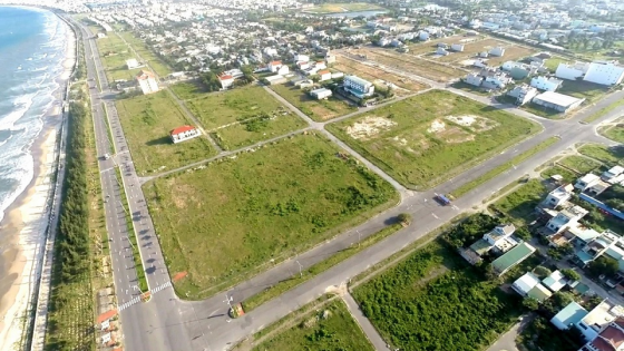 “Cơn sốt” đất nền hạ nhiệt: Người mua chọn lọc, người bán dè chừng