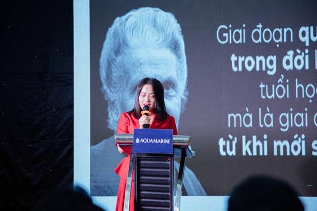   Bà Nguyễn Thị Loan - Giám đốc điều hành Hệ Thống Mầm non Montessori Vinh phát biểu tại sự kiện  