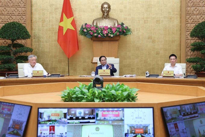   Thủ tướng chủ trì Hội nghị trực tuyến Chính phủ với địa phương tháng 9.  