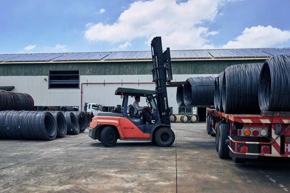 Thuế quan của ông Trump đang gây tổn hại cho nguồn cung ốc vít lớn nhất của Mỹ từ nước ngoài