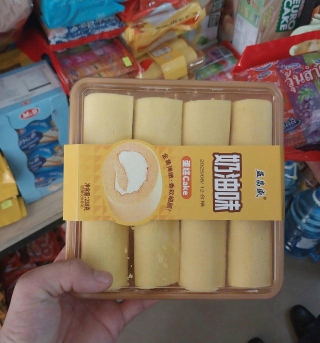   Bánh kẹp, thực phẩm bao gói sẵn có nguồn gốc nước ngoài nhưng không có hóa đơn chứng từ  