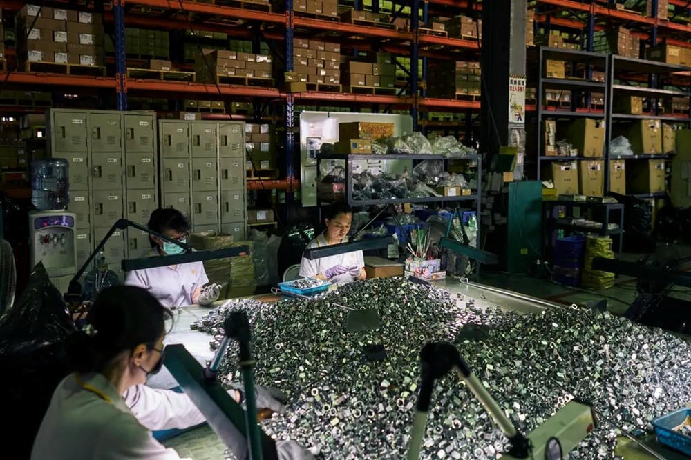 Thuế quan của ông Trump đang gây tổn hại cho nguồn cung ốc vít lớn nhất của Mỹ từ nước ngoài